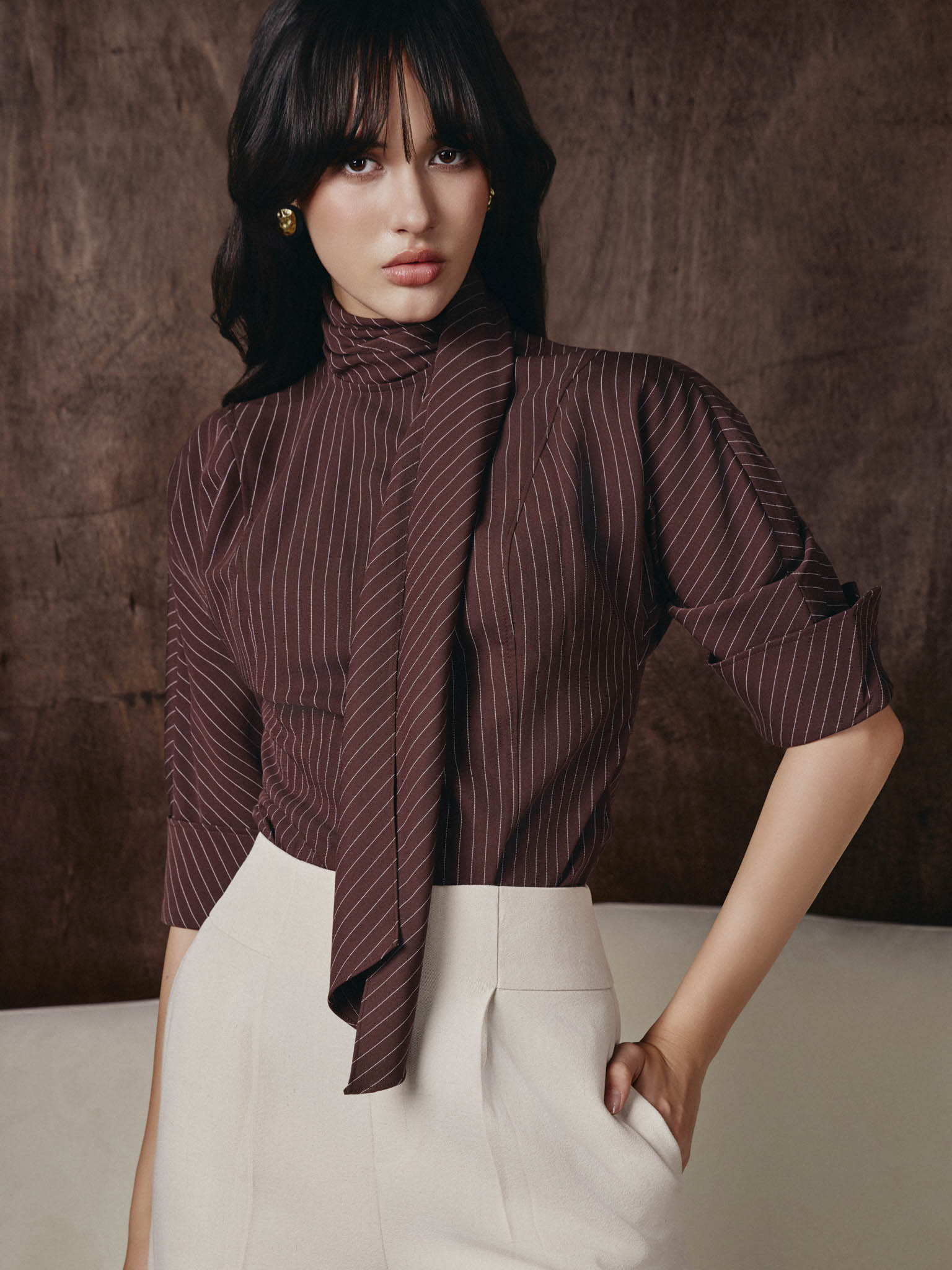 Striped Scarf-Collar Top with Turn-Back Cuffs_CV.2-1330