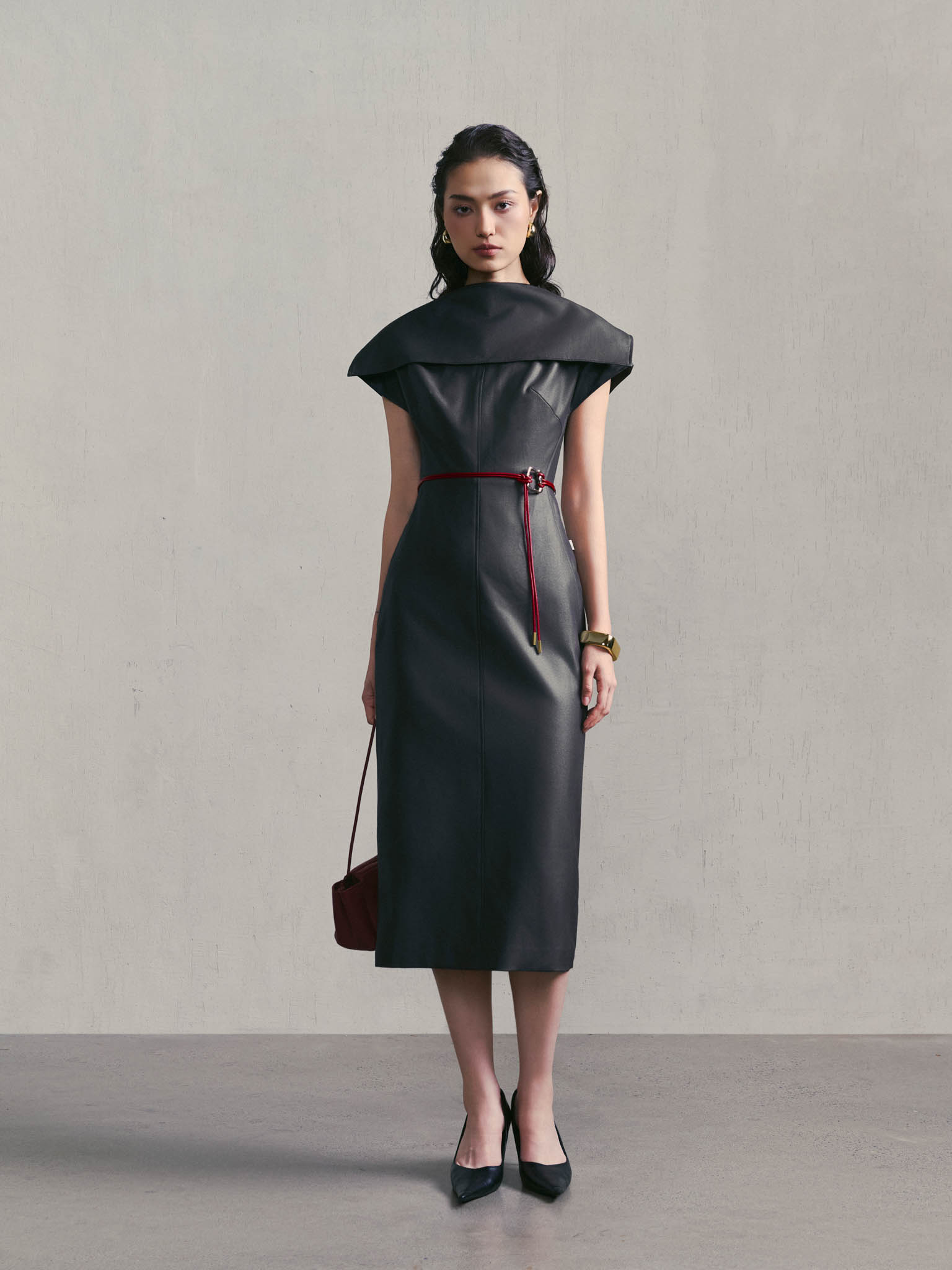 Basic Kimono-Sleeve Straight-Neck Dress with Loose Overlay Panel