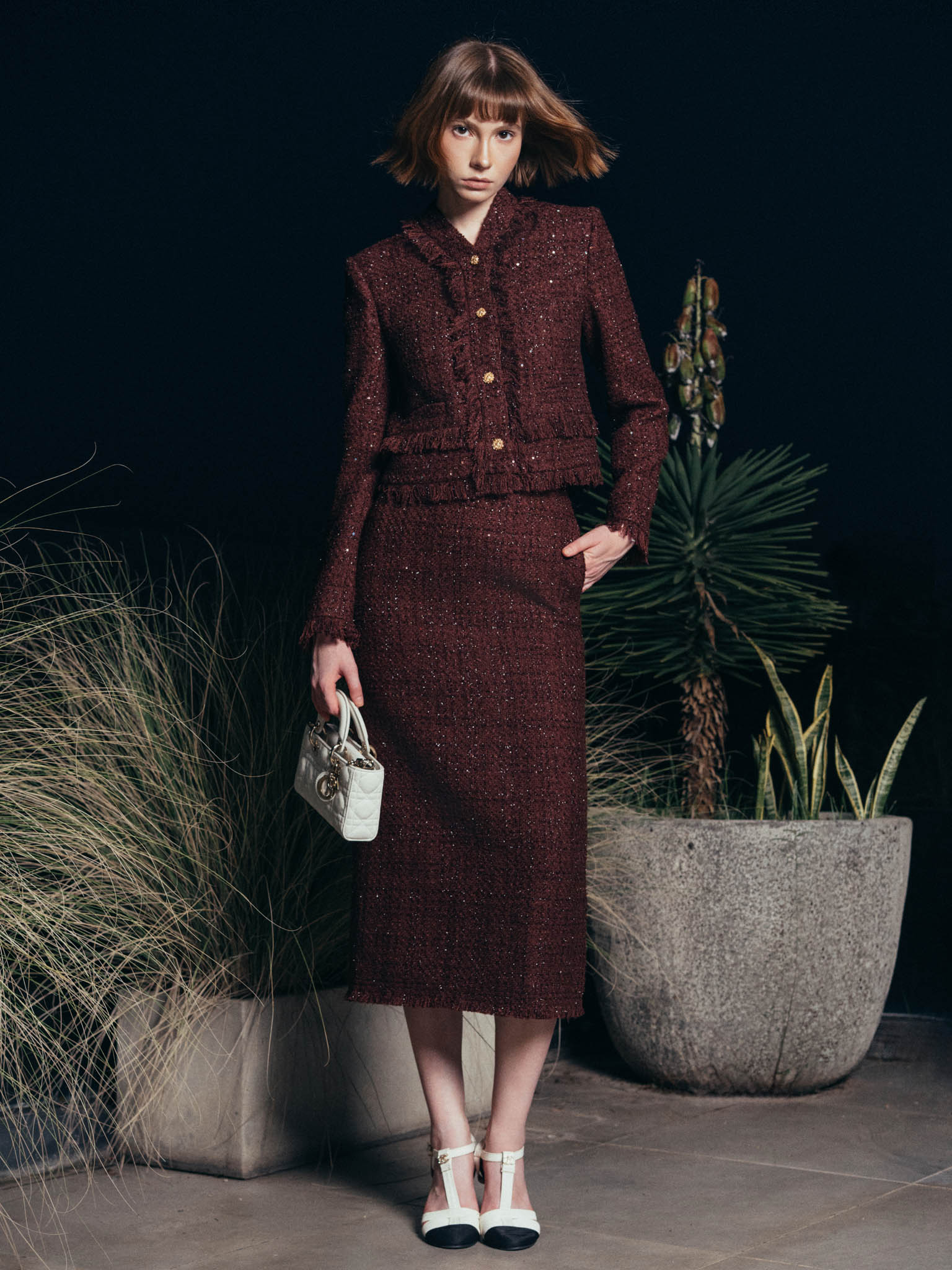 Tweed Seamless-Waist Midi Skirt with V-Slit_AV.5-1100
